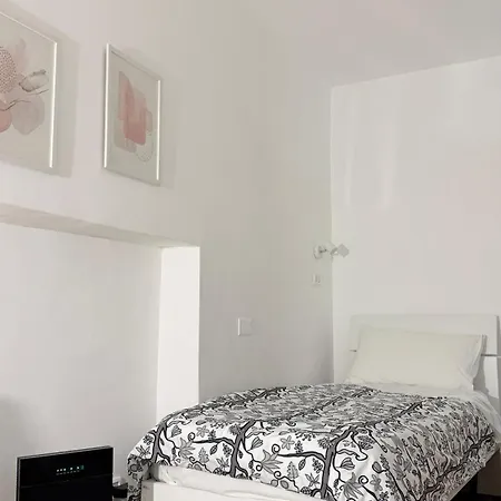 Ginevra House