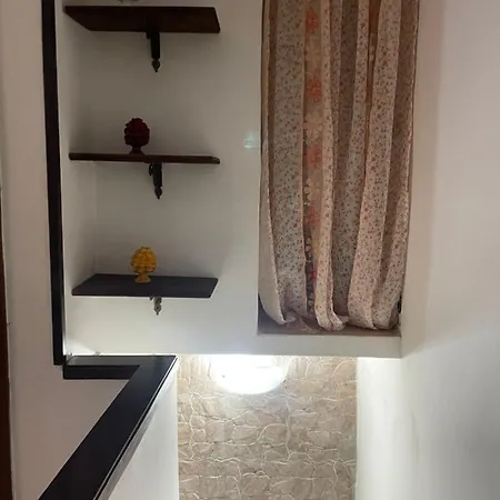 Ginevra House *